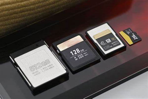 出售sandisk閃存卡，手機(jī)內(nèi)存卡：8Gb、16Gb、32Gb、64Gb、128Gb、256Gb